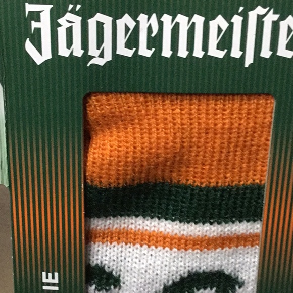 New Jagermister Beanie Gift Set Box - Picture 5 of 6